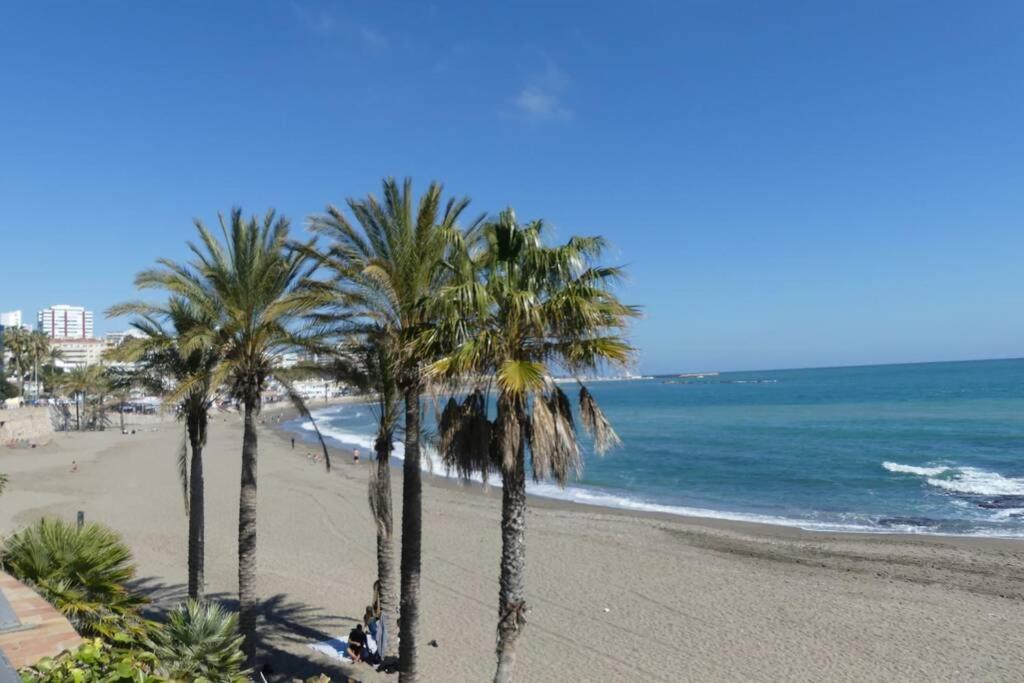 Holiday Rentals Piscina, Playa Parking A 5 Min Caminando Del Puerto De Benalmádena Kültér fotó