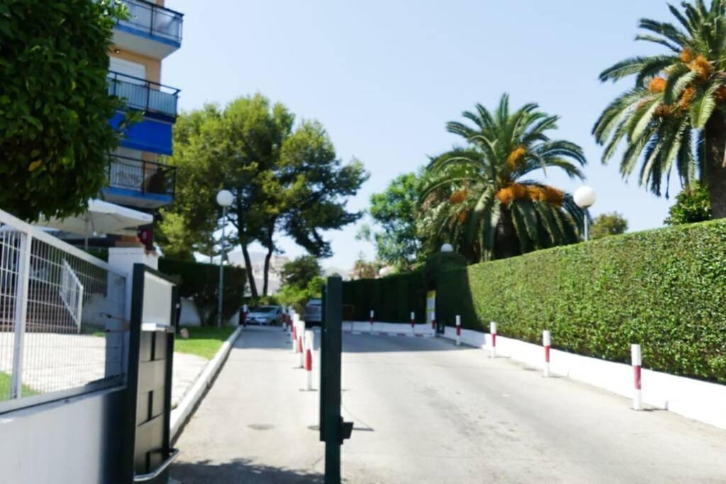 Holiday Rentals Piscina, Playa Parking A 5 Min Caminando Del Puerto De Benalmádena Kültér fotó
