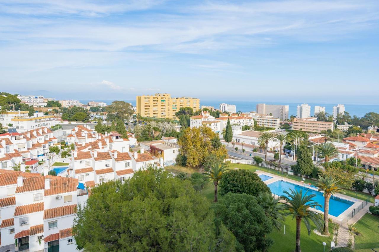 Holiday Rentals Piscina, Playa Parking A 5 Min Caminando Del Puerto De Benalmádena Kültér fotó